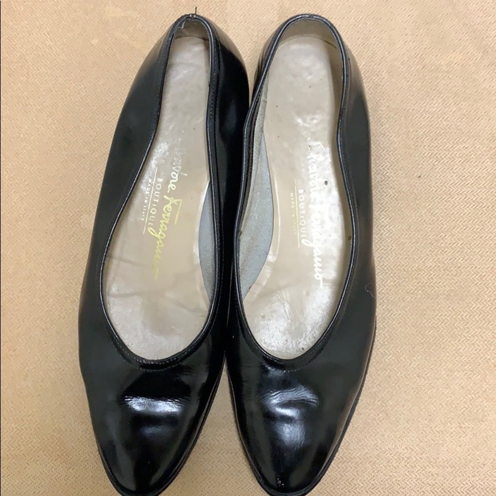 Size 7 Ferragamo black patent leather flats.